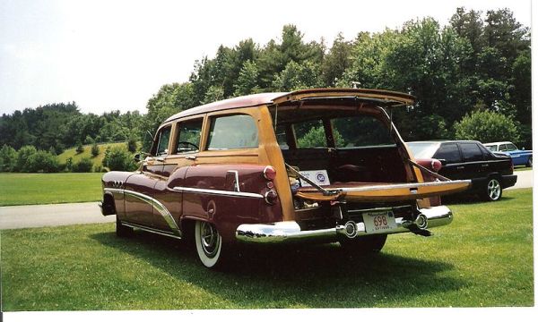 Buick Estate - Wikipedia